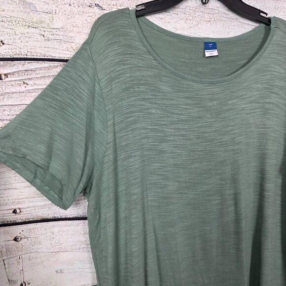 Old Navy Luxe Green Scoop Neck Relaxed Tee L - Picture 2 of 6